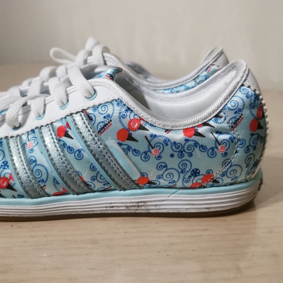 Adidas Basket Femme Fleurie Sneakers - Picture 4 of 16